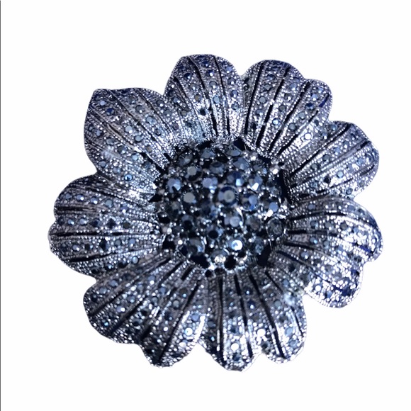 Vintage Floral Brooch - Picture 1 of 3